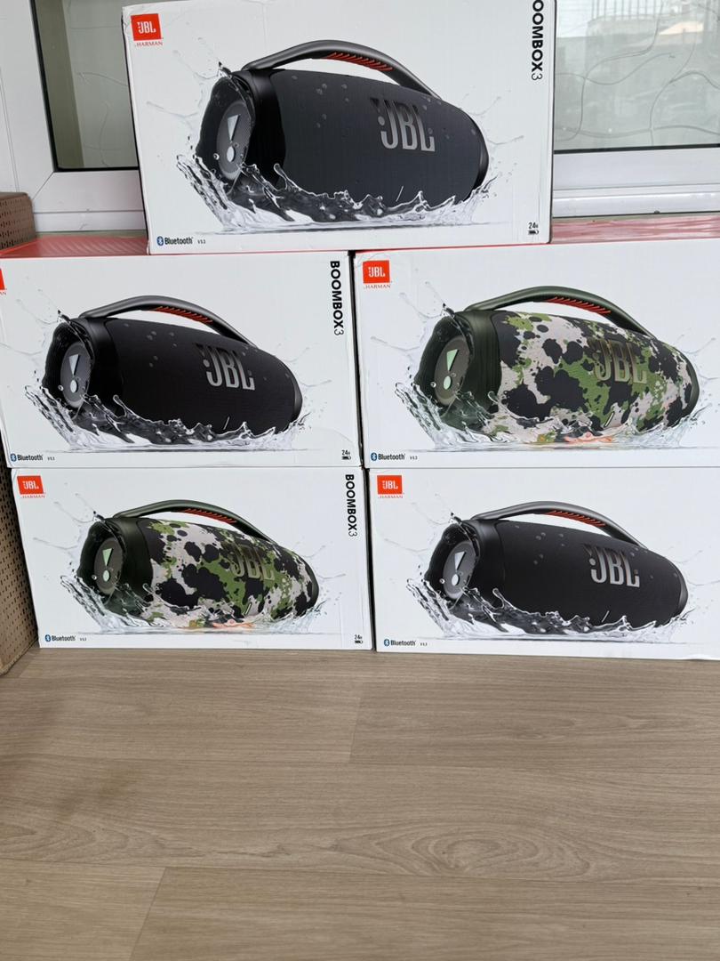 JBL BoomBox 3