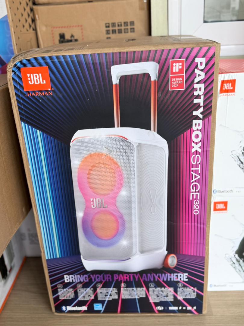 JBL PartyBox 320 stage